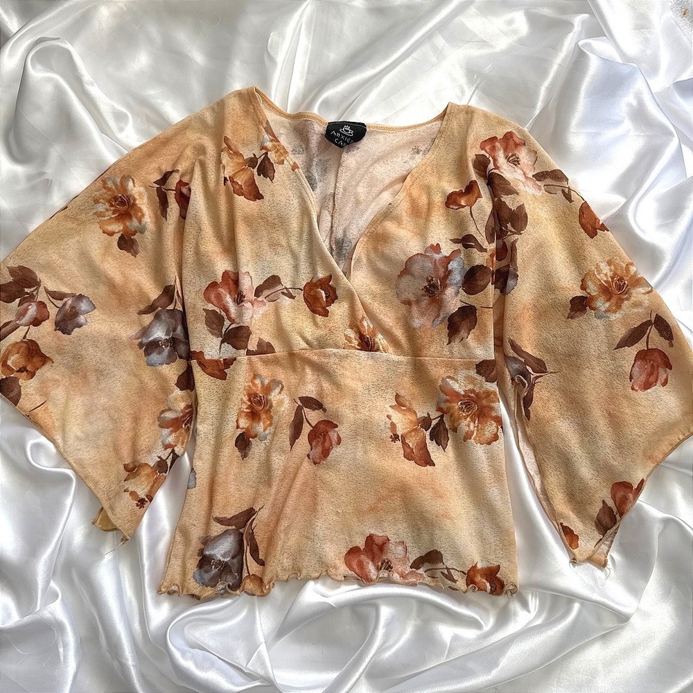 Anxiety Cafe Floral Bell Sleeve Top V-Neck Lettuce Hem Orange Brown Large